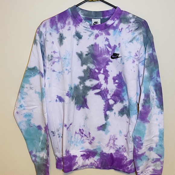 Custom Nike Sportswear Club Fleece Crew - Picture 2 of 3